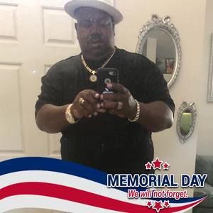 Meet your Posher, Larry